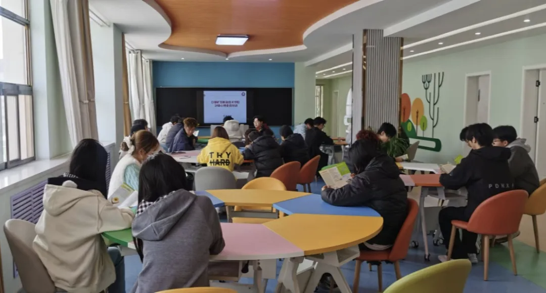 “一站式”学生社区 | 25级中高职班级心理委员培训顺利开展