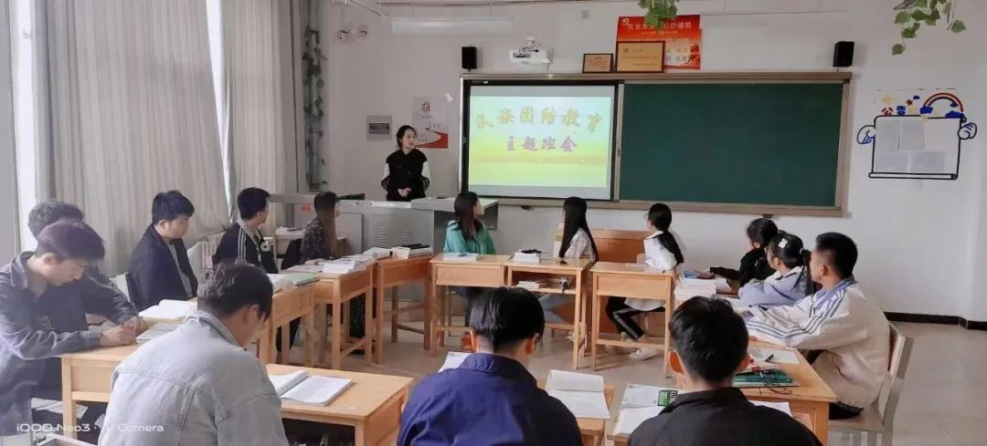【教师节·育人微光】屡获省级赛事奖项！这位思政老师，是学生的 “哆啦A梦”